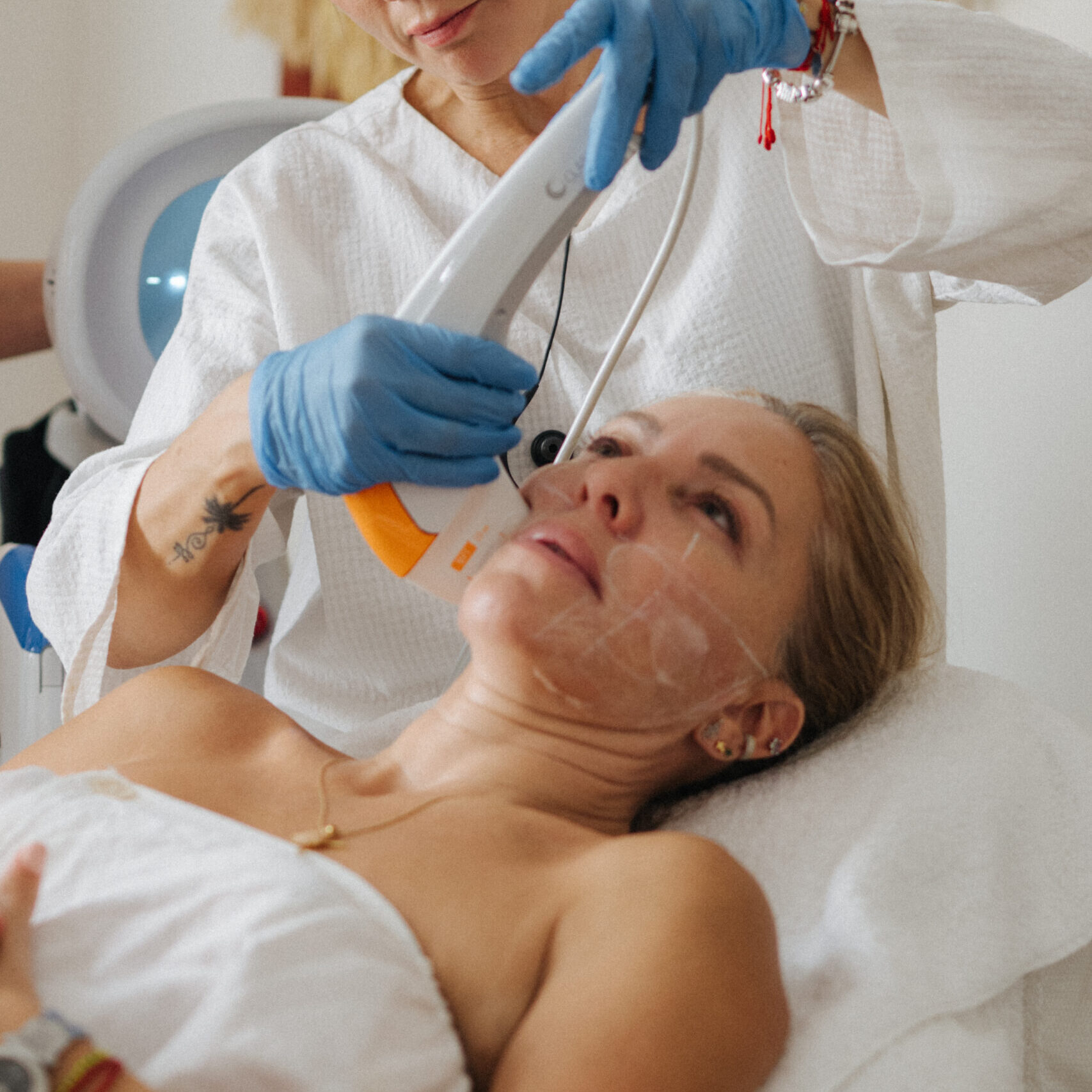 n Dagné Pupo Clinic ofrecemos HIFU Ultraformer MPT en Mallorca y Madrid